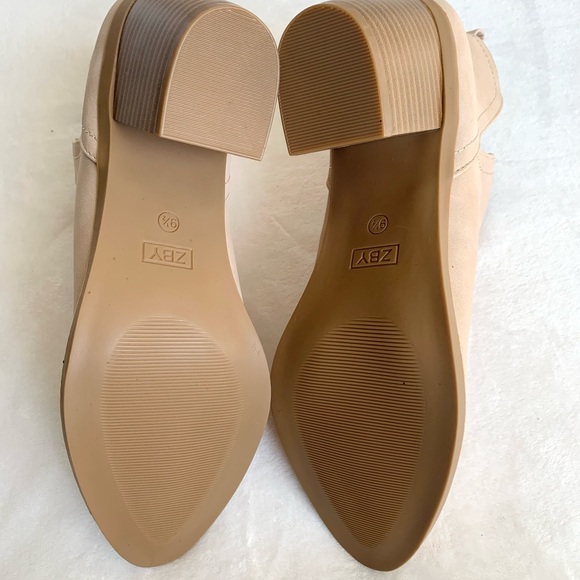 Coutgo Cut Out Ankle Boot Chunky Stacked Heel Almond Toe Slip on Western Booties - Picture 3 of 7